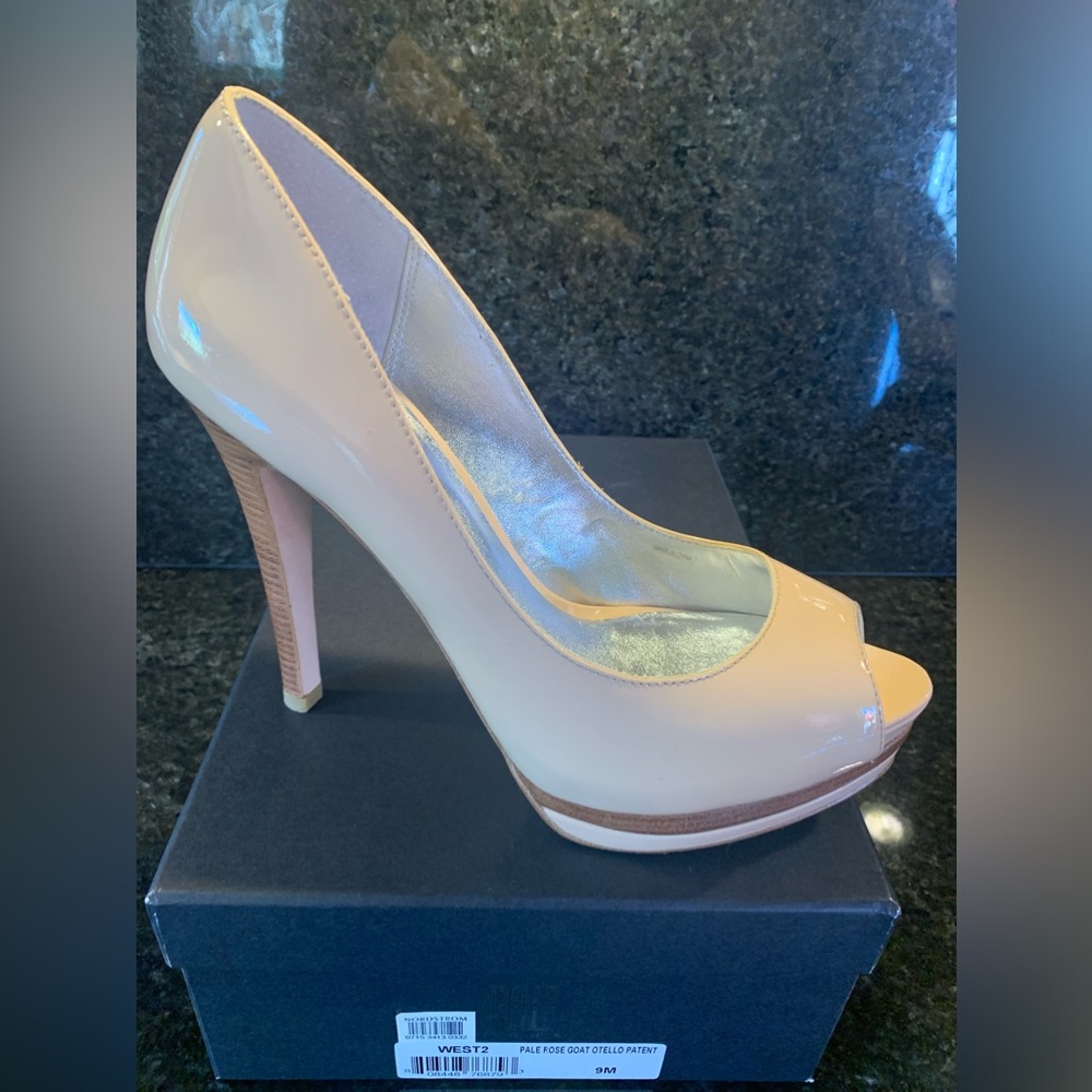 Pelle Moda Pale Rose Otello Patent Leather Peep Toe Pump ~ Size 9M